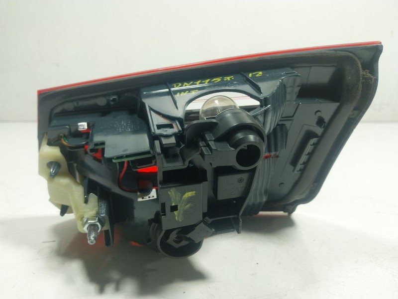 Recambio de piloto trasero izquierdo interior para bmw 3 (f30, f80) 320 d referencia OEM IAM  737111102 