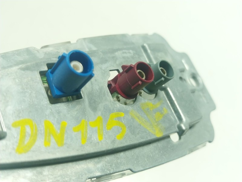 Recambio de antena para bmw 3 (f30, f80) 320 d referencia OEM IAM 65209226896 9226896 