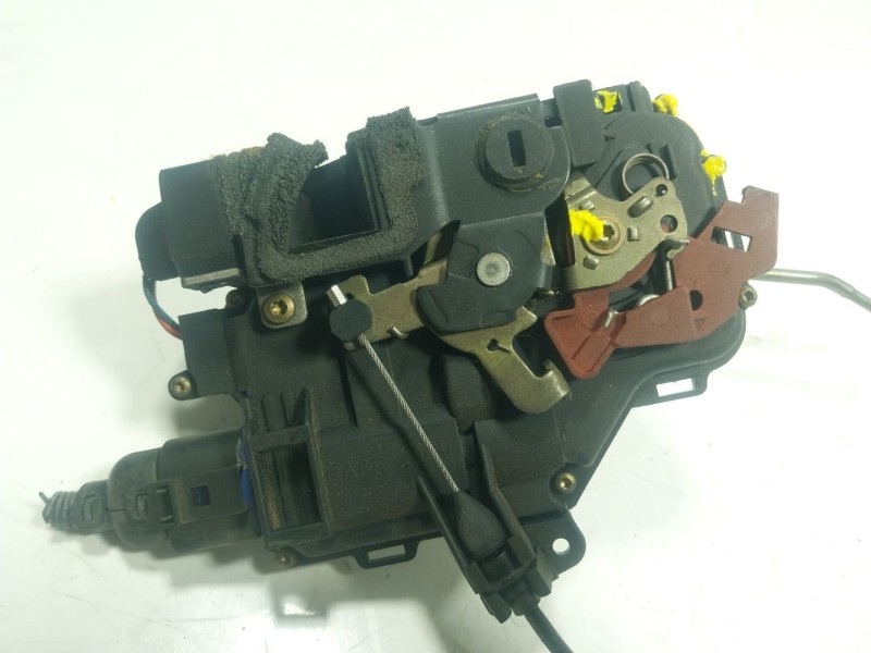 Recambio de cerradura puerta trasera izquierda para audi a8 (4e2) 4.2 quattro referencia OEM IAM  4E0839015 