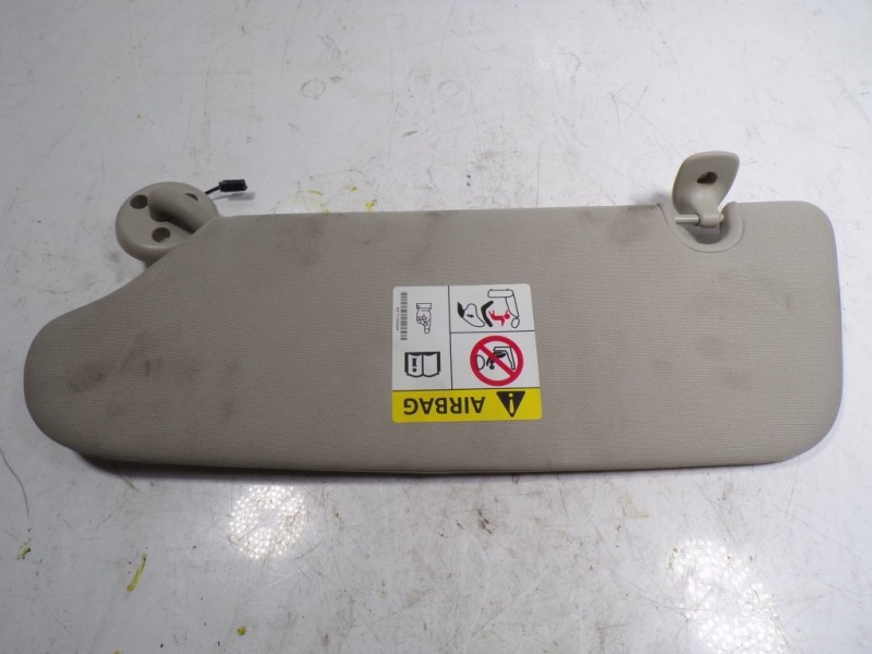 Recambio de parasol derecho para lancia voyager (404) 2.8 16v jtdm cat referencia OEM IAM K5YU88HDAAA  