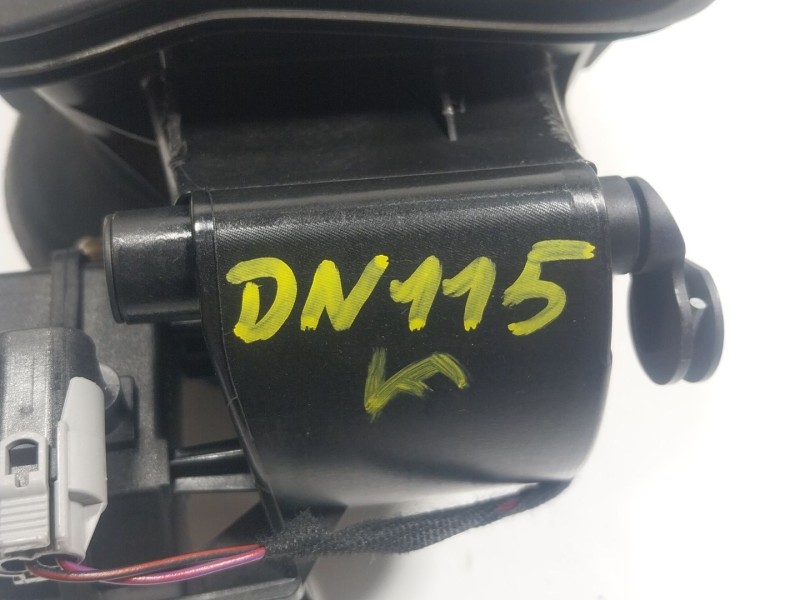 Recambio de tapa combustible para bmw 3 (f30, f80) 320 d referencia OEM IAM 41007238058  