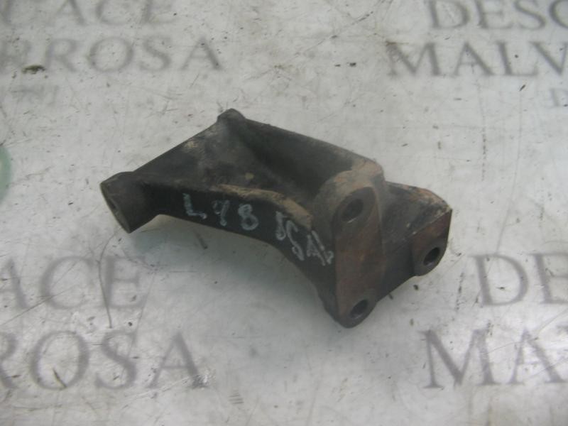 Recambio de soporte cambio para nissan terrano/terrano.ii (r20) 2.7 turbodiesel referencia OEM IAM   