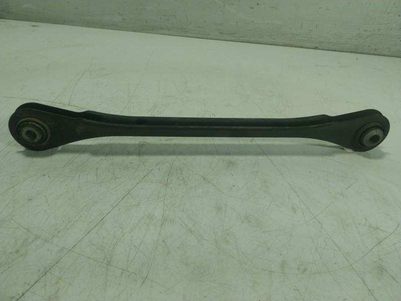 Recambio de brazo suspension inferior trasero derecho para porsche cayenne (92a) 3.0 diesel referencia OEM IAM   