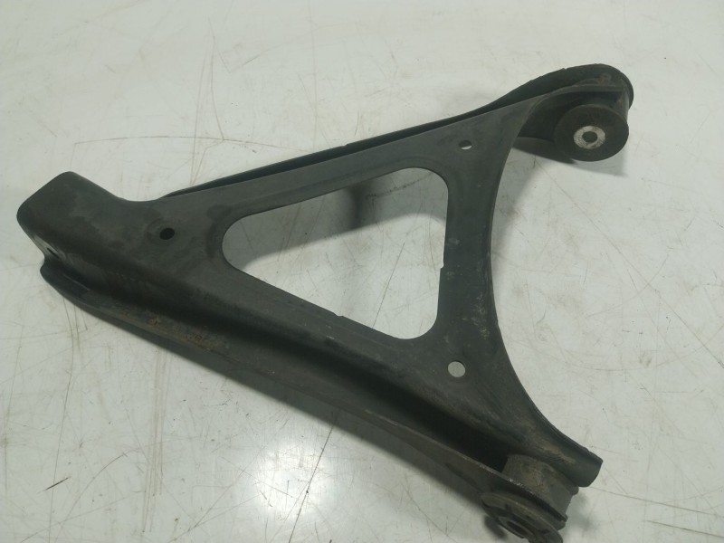 Recambio de brazo suspension inferior trasero derecho para porsche cayenne (92a) 3.0 diesel referencia OEM IAM   