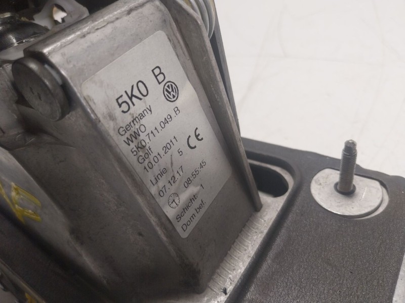 Recambio de palanca cambio para volkswagen beetle descapotable (5c7, 5c8) 1.2 tsi 16v referencia OEM IAM  5K0711049B 