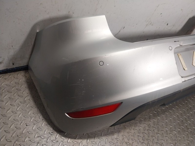 Recambio de paragolpes trasero para volkswagen golf vi (5k1) 2.0 tdi referencia OEM IAM 5K6807417GRU  