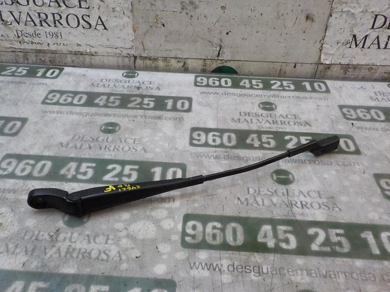 Recambio de brazo limpia delantero derecho para skoda fabia (5j2 ) spirit referencia OEM IAM 5J1955410B  