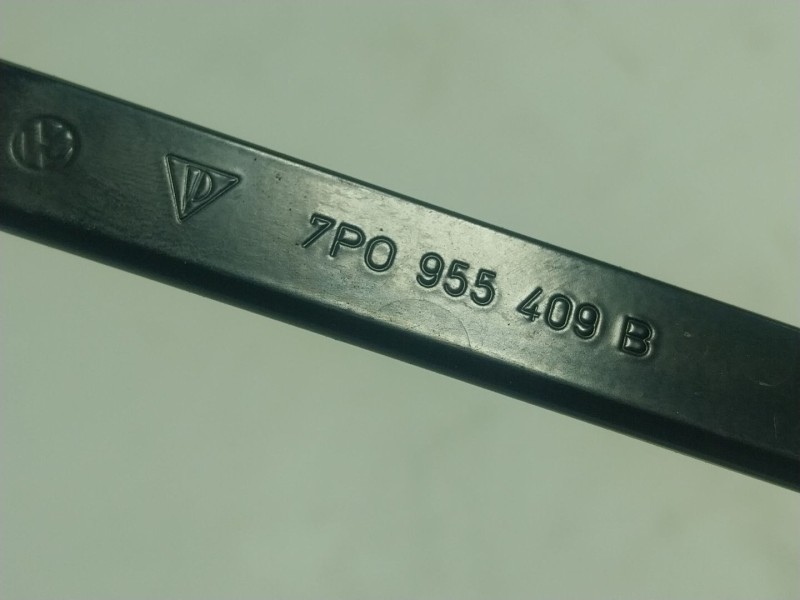 Recambio de brazo limpia delantero izquierdo para porsche cayenne (92a) 3.0 diesel referencia OEM IAM  7P0955409B 