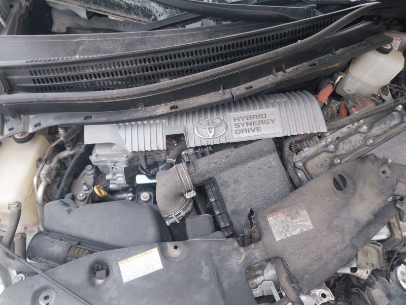 toyota prius plus (_w4_) del año 2011