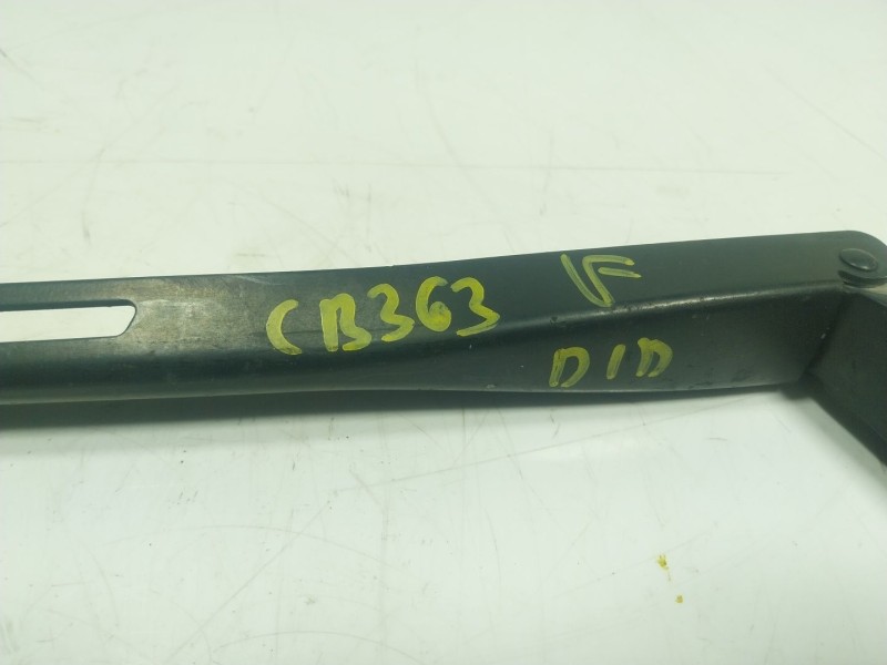 Recambio de brazo limpia delantero derecho para audi a8 (4e2) 4.2 quattro referencia OEM IAM   