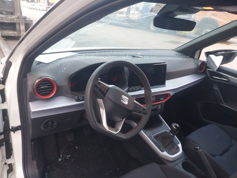 seat arona (kj7, kjp) del año 2024