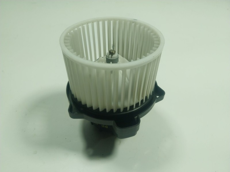 Recambio de motor calefaccion para kia sorento iii (um) 2.2 crdi 4wd referencia OEM IAM  97945C5000 