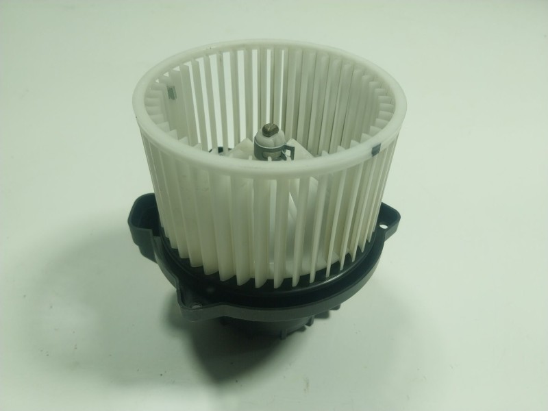 Recambio de motor calefaccion para kia sorento iii (um) 2.2 crdi 4wd referencia OEM IAM  97945C5000 