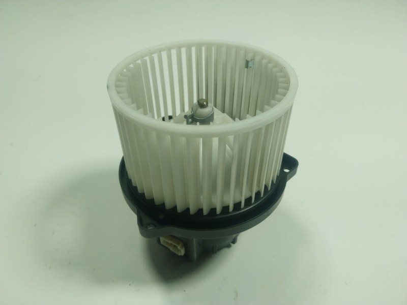 Recambio de motor calefaccion para kia sorento iii (um) 2.2 crdi 4wd referencia OEM IAM  97945C5000 