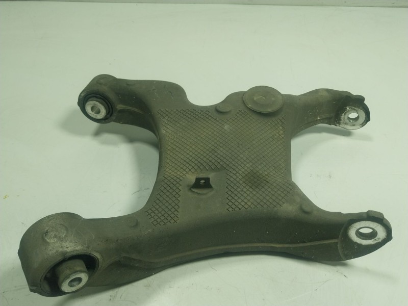 Recambio de brazo suspension inferior trasero izquierdo para bmw 6 (e63) 630 i referencia OEM IAM  6755989 