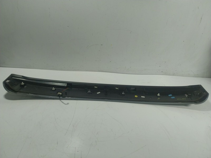 Recambio de aleron trasero para audi q5 (8rb) 2.0 tdi referencia OEM IAM  8R0827933A 