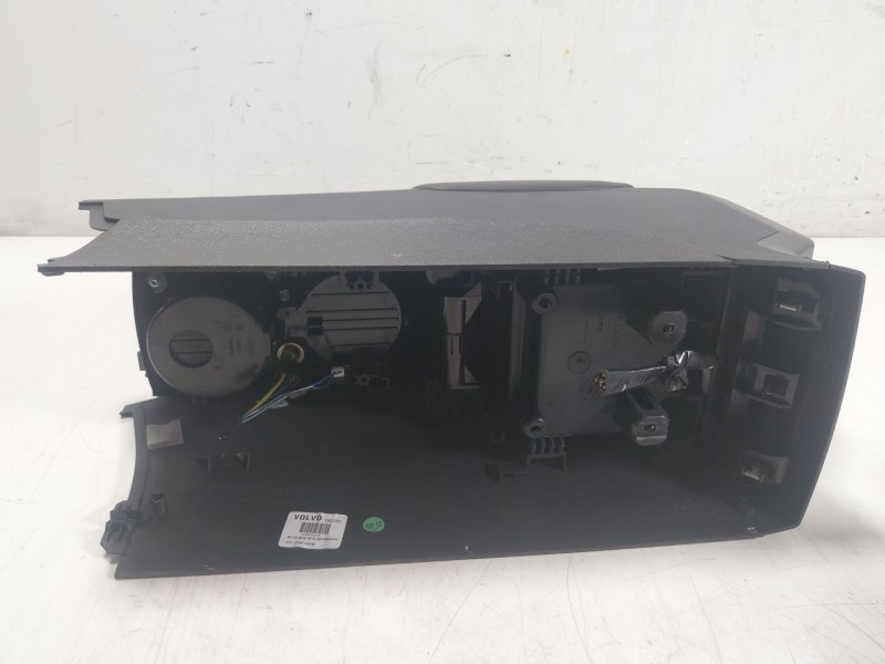 Recambio de apoyabrazos central para volvo v60 ii (225) b4 mild-hybrid referencia OEM IAM 39821870 2311736OFFB 