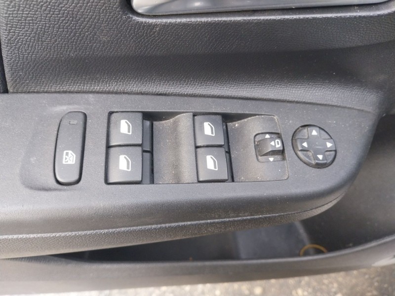 opel corsa f (p2jo) del año 2019