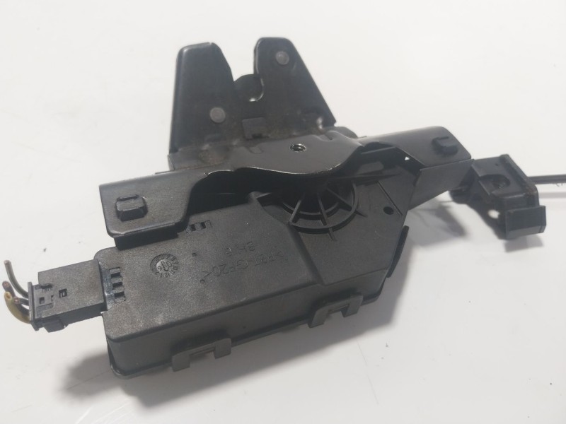 Recambio de cerradura maletero / porton para bmw 6 (e63) 630 i referencia OEM IAM  8196401 