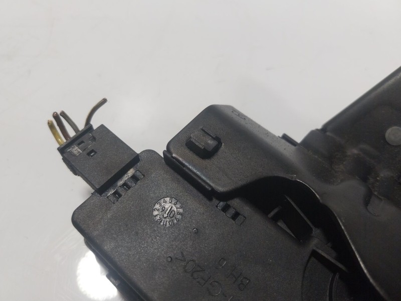 Recambio de cerradura maletero / porton para bmw 6 (e63) 630 i referencia OEM IAM  8196401 