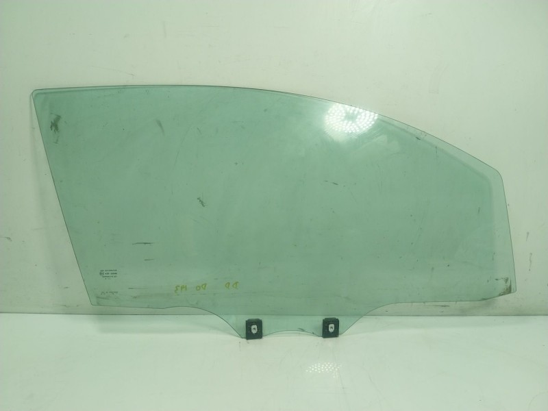 Recambio de cristal puerta delantero derecho para toyota aygo (_b4_) 1.0 (kgb40) referencia OEM IAM 681110H030  