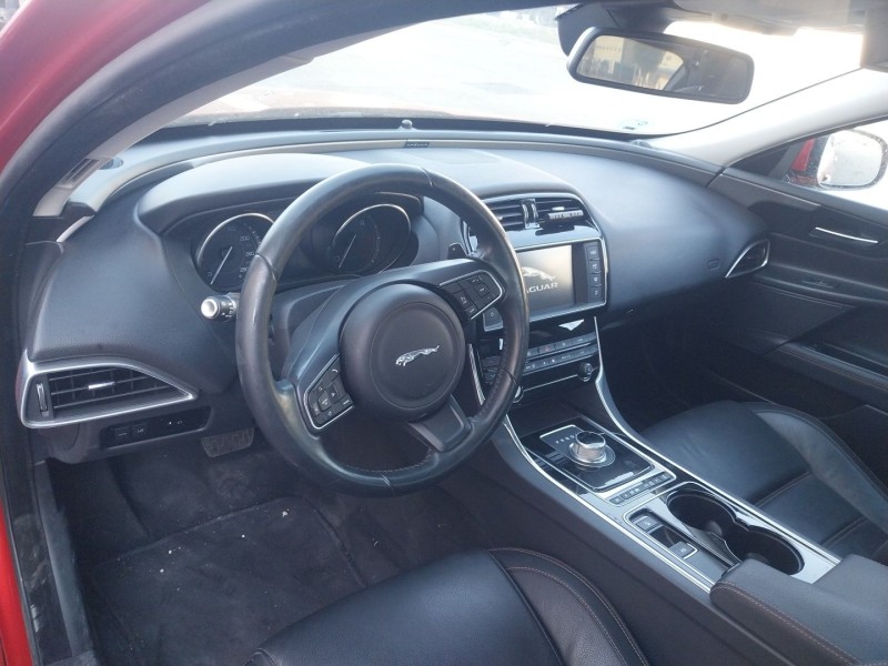 jaguar xe (x760) del año 2015