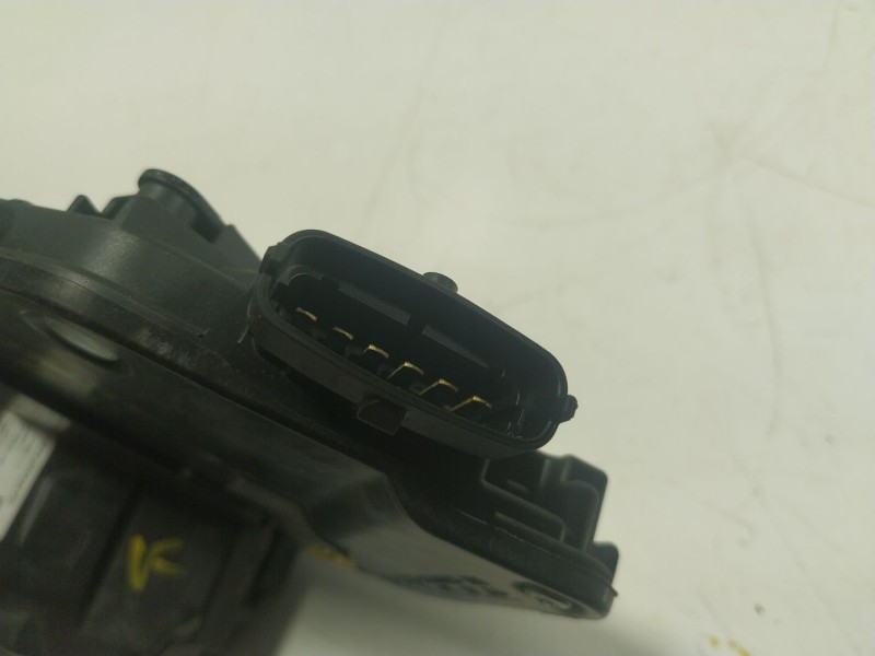 Recambio de cerradura puerta delantera derecha para jaguar xf ii (x260) 2.0 d referencia OEM IAM  GX63203A28PC 