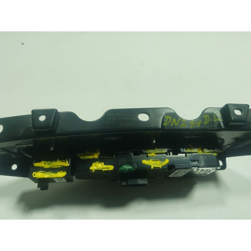 Recambio de mando elevalunas delantero izquierdo para bmw x3 (g01, f97) xdrive 20 d referencia OEM IAM  683272902 