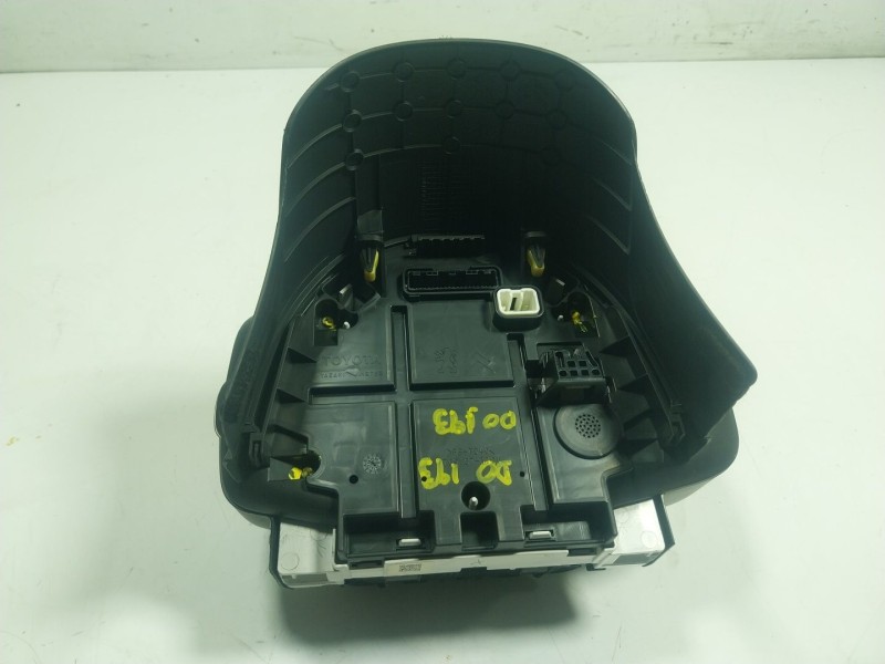 Recambio de cuadro instrumentos para toyota aygo (_b4_) 1.0 (kgb40) referencia OEM IAM 838000H510 769167330U 