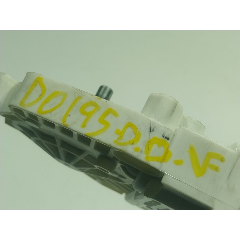 Recambio de motor elevalunas delantero derecho para porsche cayenne (92a) 3.0 diesel referencia OEM IAM  8K0959802 