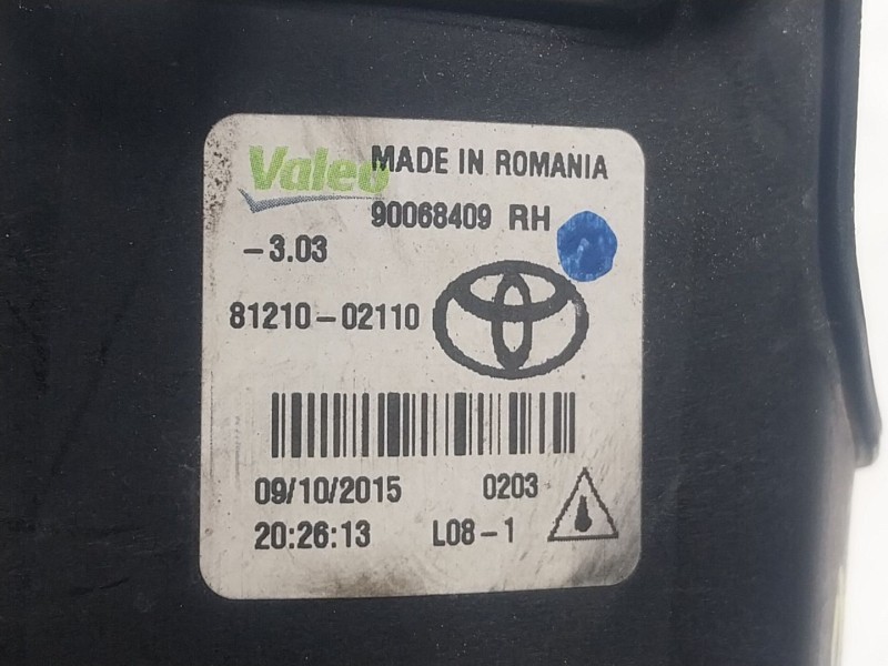 Recambio de faro antiniebla derecho para toyota aygo (_b4_) 1.0 (kgb40) referencia OEM IAM 8121002110 90068408 
