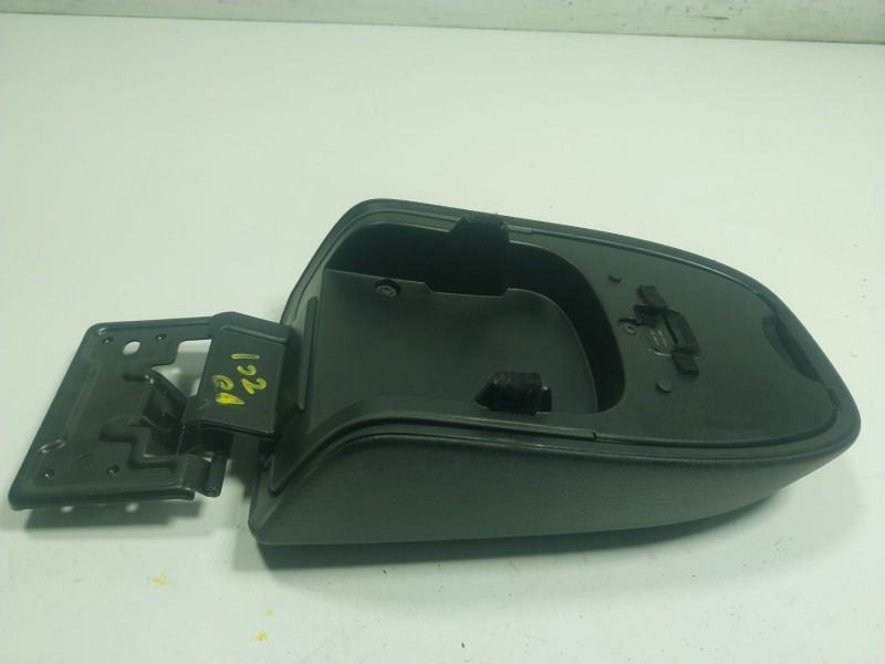 Recambio de apoyabrazos central para ford kuga i 2.0 tdci referencia OEM IAM   