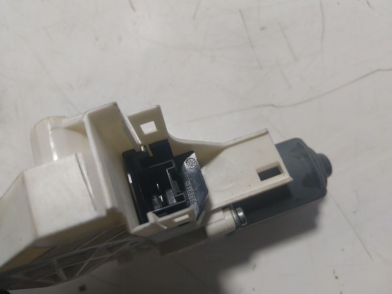 Recambio de motor elevalunas trasero izquierdo para audi q5 (8rb) 2.0 tdi referencia OEM IAM  8K0959811A 