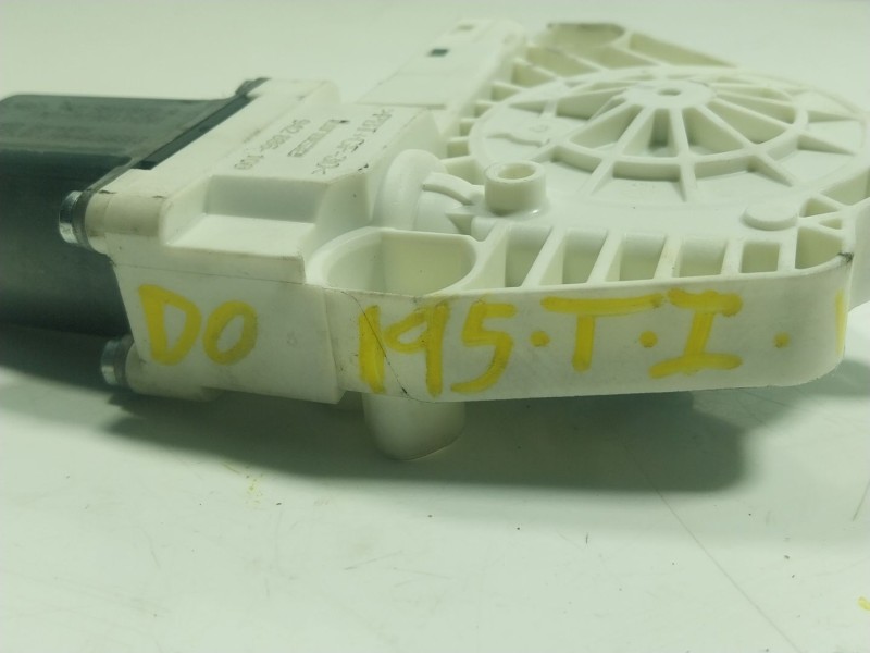 Recambio de motor elevalunas trasero izquierdo para porsche cayenne (92a) 3.0 diesel referencia OEM IAM  9K0959812A 