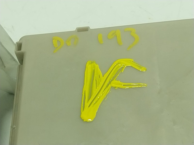 Recambio de caja reles / fusibles para toyota aygo (_b4_) 1.0 (kgb40) referencia OEM IAM 827300H030 827100H030A 