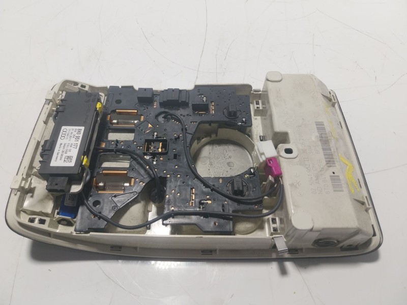 Recambio de piloto interior para audi q5 (8rb) 2.0 tdi referencia OEM IAM  8K0951177 