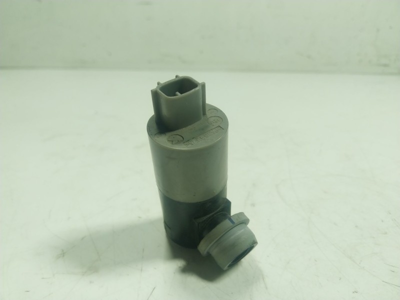 Recambio de bomba limpia para toyota aygo (_b4_) 1.0 (kgb40) referencia OEM IAM 8533002030 1032551001 