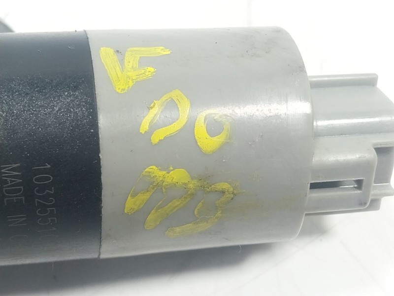 Recambio de bomba limpia para toyota aygo (_b4_) 1.0 (kgb40) referencia OEM IAM 8533002030 1032551001 