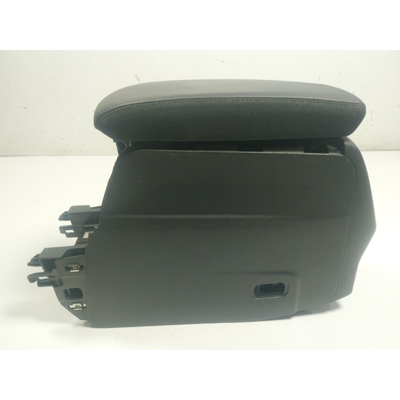 Recambio de apoyabrazos central para peugeot 208 ii (ub_, up_, uw_, uj_) e-208 referencia OEM IAM  9825563280 