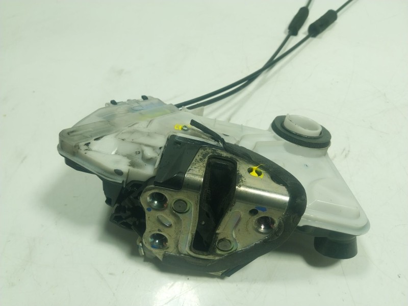 Recambio de cerradura puerta delantera derecha para toyota aygo (_b4_) 1.0 (kgb40) referencia OEM IAM 6903002520  