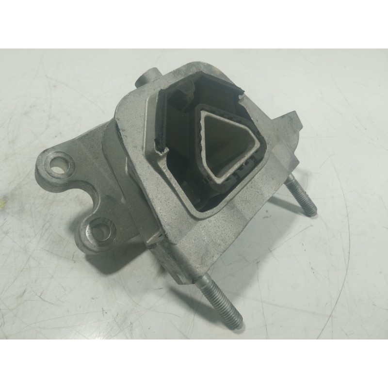 Recambio de soporte motor derecho para peugeot 208 ii (ub_, up_, uw_, uj_) e-208 referencia OEM IAM  9826533880 