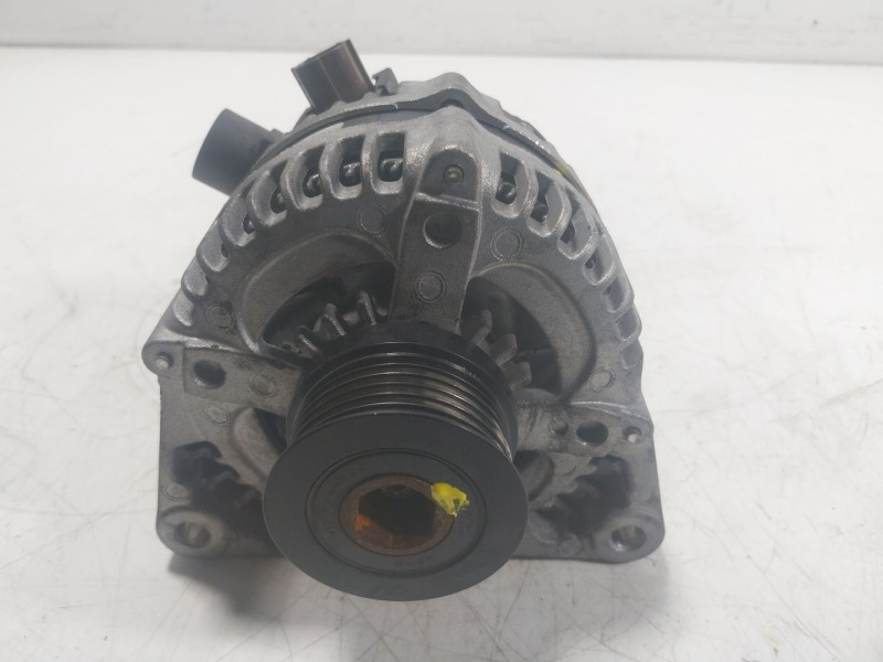 Recambio de alternador para ford kuga i 2.0 tdci referencia OEM IAM  0210802590 
