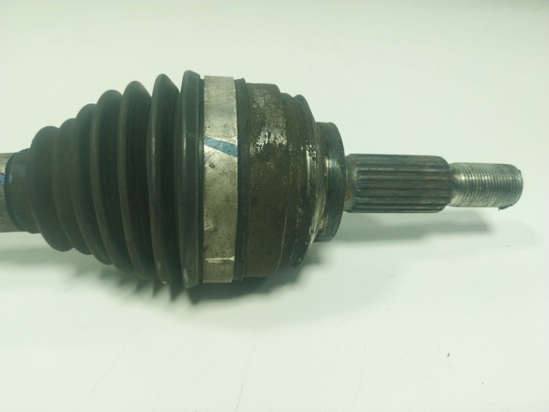 Recambio de transmision derecha para renault clio iv (bh_) 0.9 tce 90 referencia OEM IAM  391009101R 