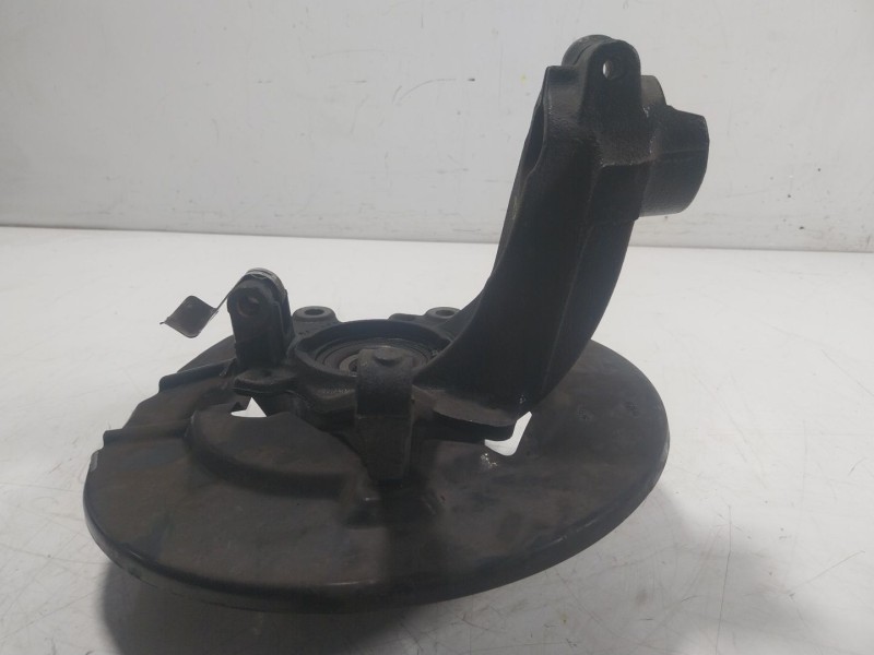 Recambio de mangueta delantera derecha para ford kuga i 2.0 tdci referencia OEM IAM   