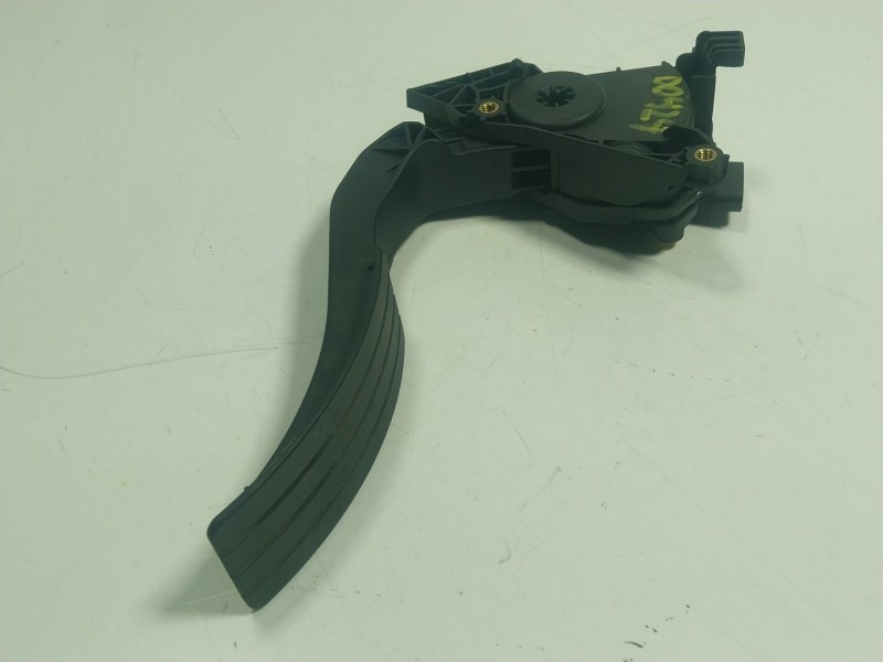 Recambio de potenciometro pedal para renault clio iv (bh_) 0.9 tce 90 referencia OEM IAM  180029347RD 