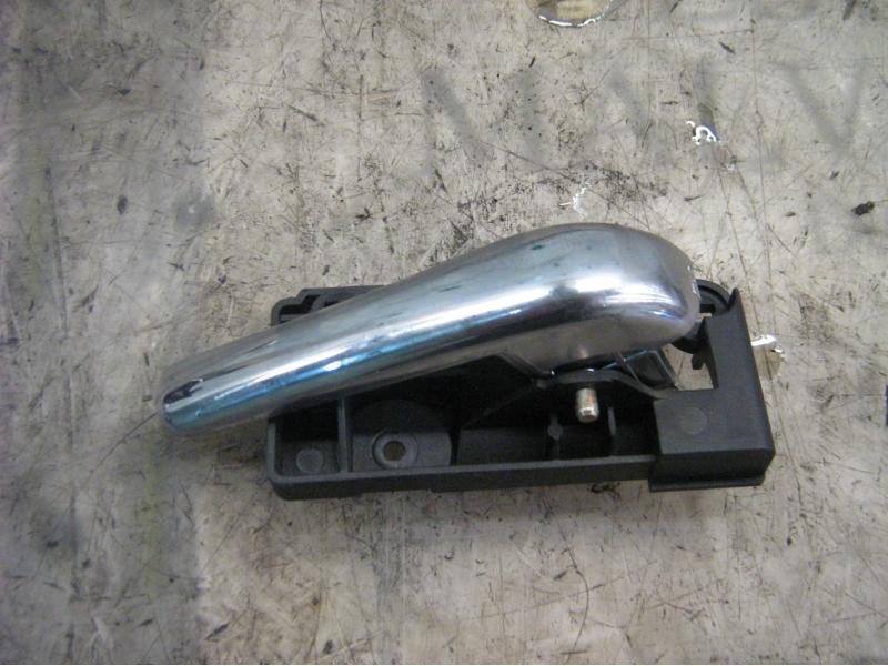 Recambio de maneta interior delantera derecha para alfa romeo 156 (116) 1.6 t.spark progression referencia OEM IAM   