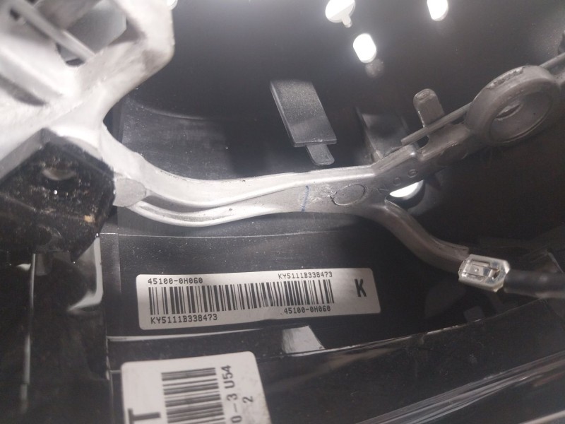 Recambio de volante para toyota aygo (_b4_) 1.0 (kgb40) referencia OEM IAM 451000H060B1 451000H060 