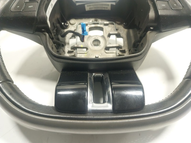 Recambio de volante para citroën c4 cactus 1.2 vti 82 referencia OEM IAM 98031272YC 98031272YC 