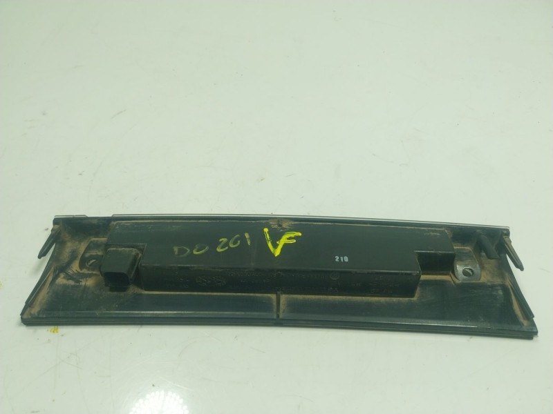 Recambio de piloto trasero central para ford kuga i 2.0 tdci referencia OEM IAM  7M5113A601 