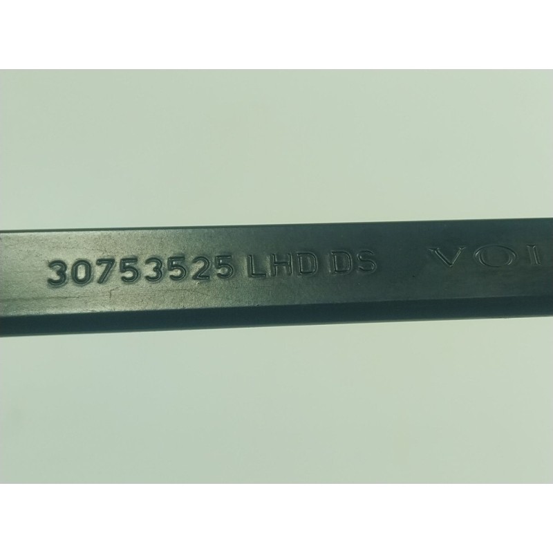 Recambio de brazo limpia delantero izquierdo para volvo xc60 i suv (156) d5 awd referencia OEM IAM  30753525 